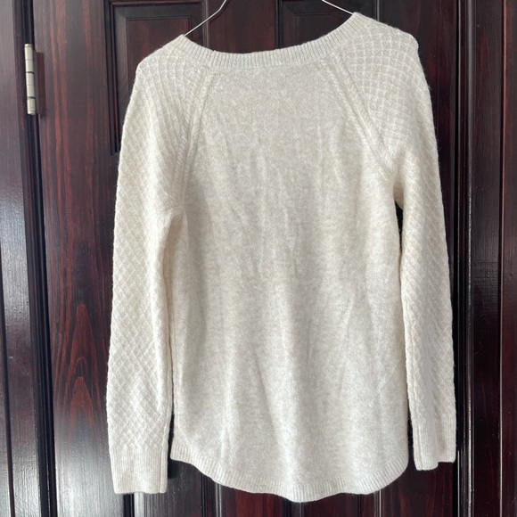 LOFT Sweater - Picture 2 of 3